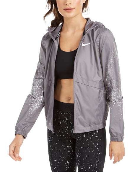 Women's Nike Lightweight Jackets & Winter Coats